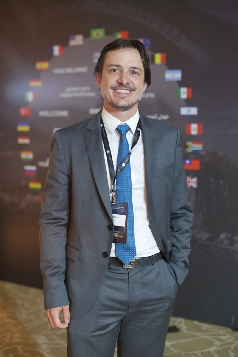 Dr. Guilherme Sella em evento internacional · observership