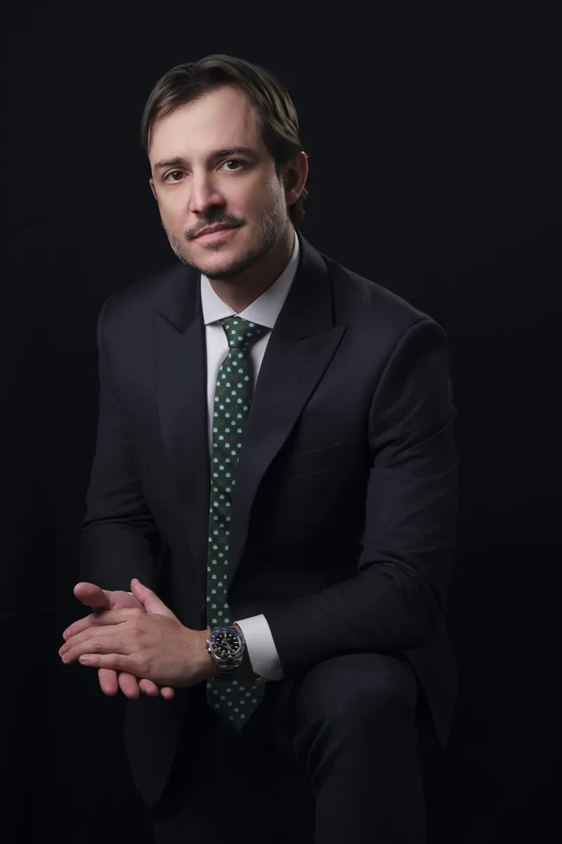 Dr. Guilherme Sella, rhinoplasty surgeon in Brazil · The Brazilian school of dorsal preservation rhinoplasty
