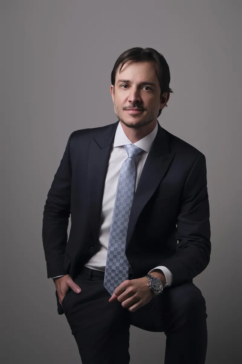 Dr. Guilherme Sella, cirujano de rinoplastia en Brasil · Rinoplastia en piel gruesa: estrategia y expectativas