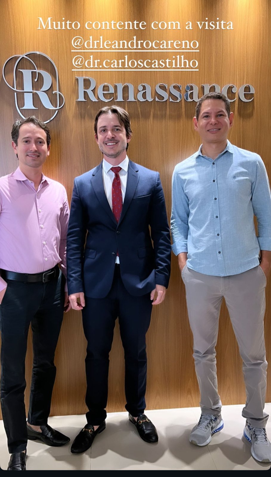 Leandro Careno e Carlos Castilho com o Dr. Guilherme Sella na Clínica Renassance, 2023